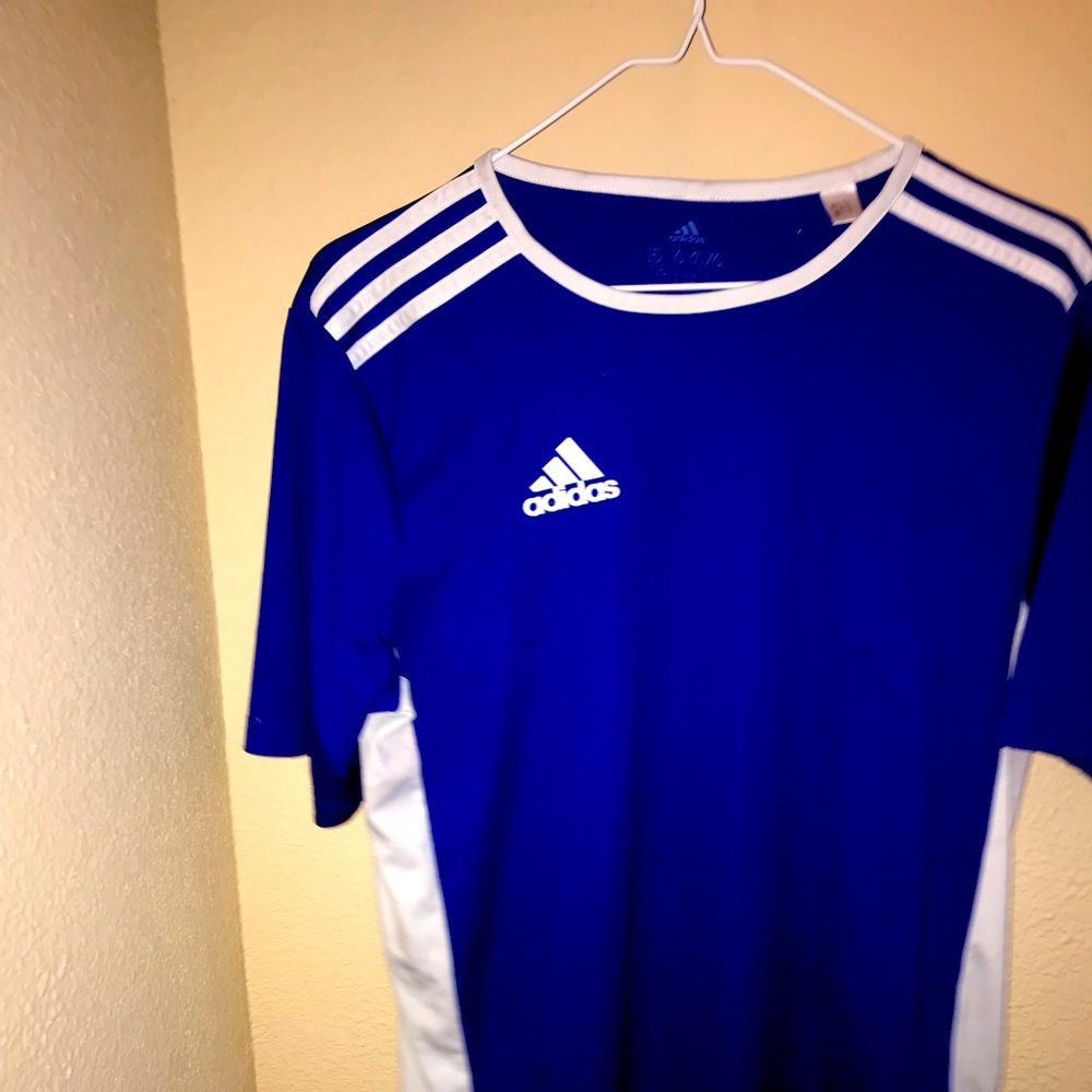 Adidas sports top